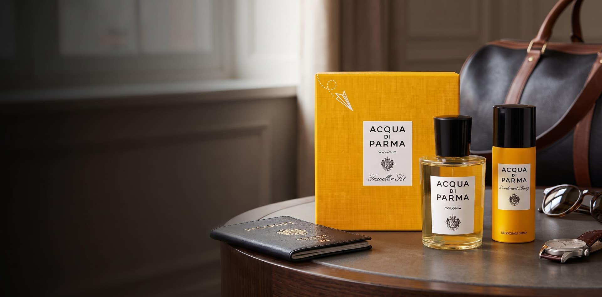 Flacoane de parfum de nișă și esențe premium pe consolă elegantă